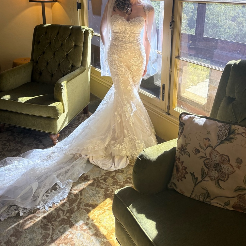 Allure White Lace Wedding Dress